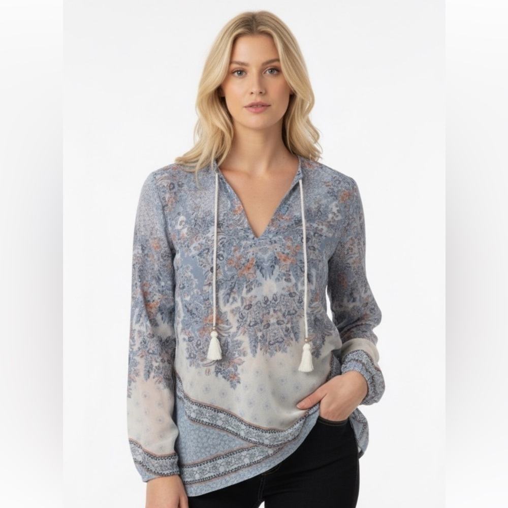 Blue floral xsmall top with tassels